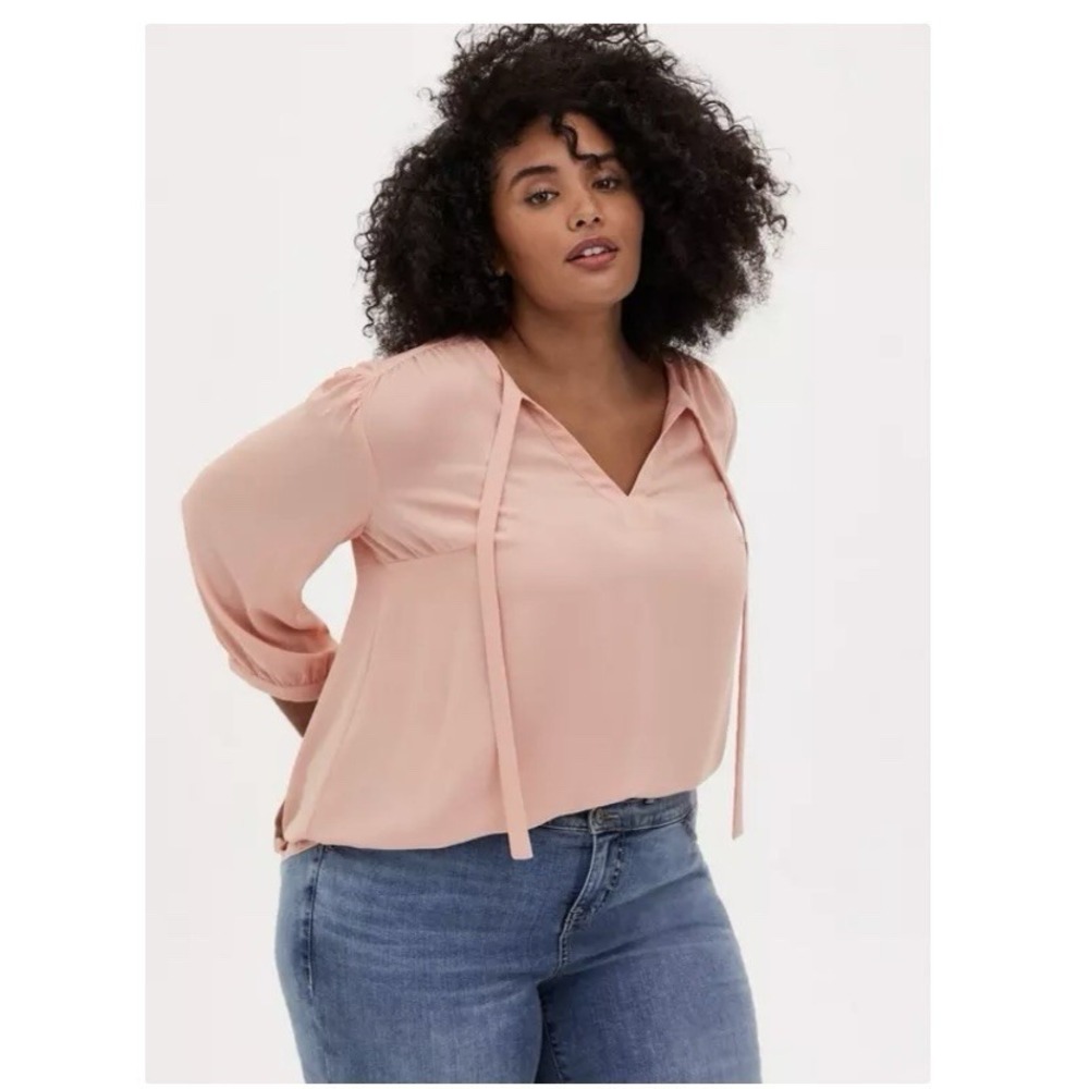 NWT Torrid Peach Georgette Bow Tie Pullover Blouse‎ Size 1X